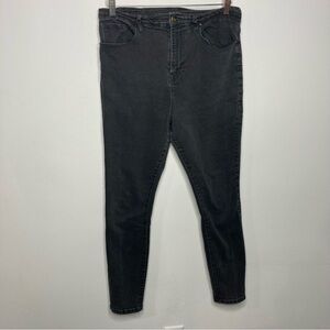 BDG super high rise twig ankle black jeans size 32